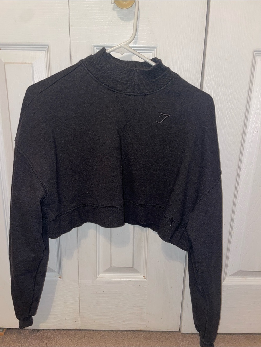 Gymshark Cropped Mock Neck Sweatshirt